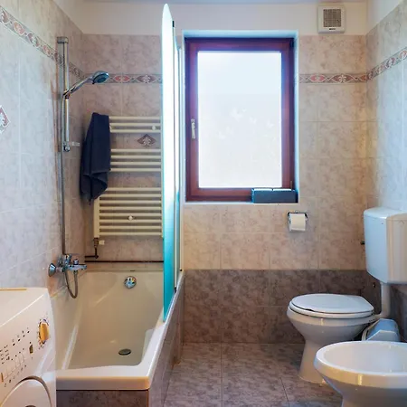Mirjan Apartment *